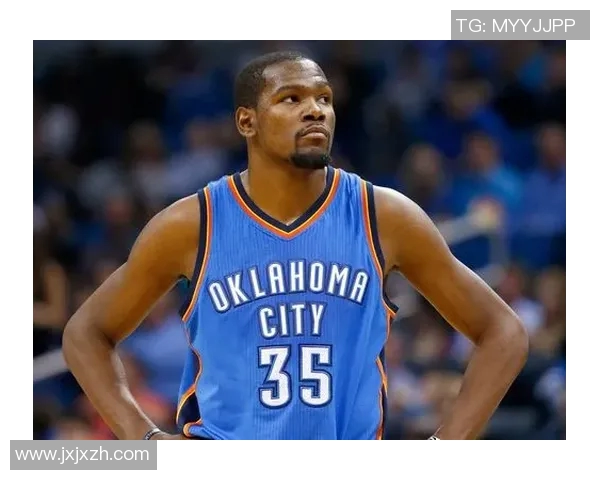 现役四大足球球星各自成就与影响力深度分析 现役四大足球球星各自成就与影响力深度分析