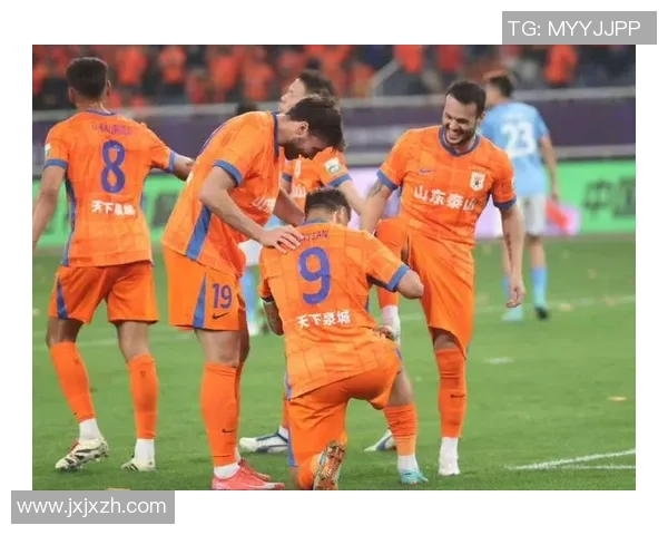 中国足球脾气不小的球星们:从场上冲突到场下风波的背后故事 中国足球脾气不小的球星们:从场上冲突到场下风波的背后故事